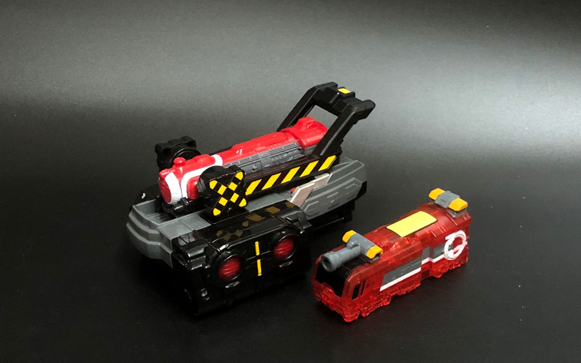 烈车战队特急者 — 红色烈车   消防烈车