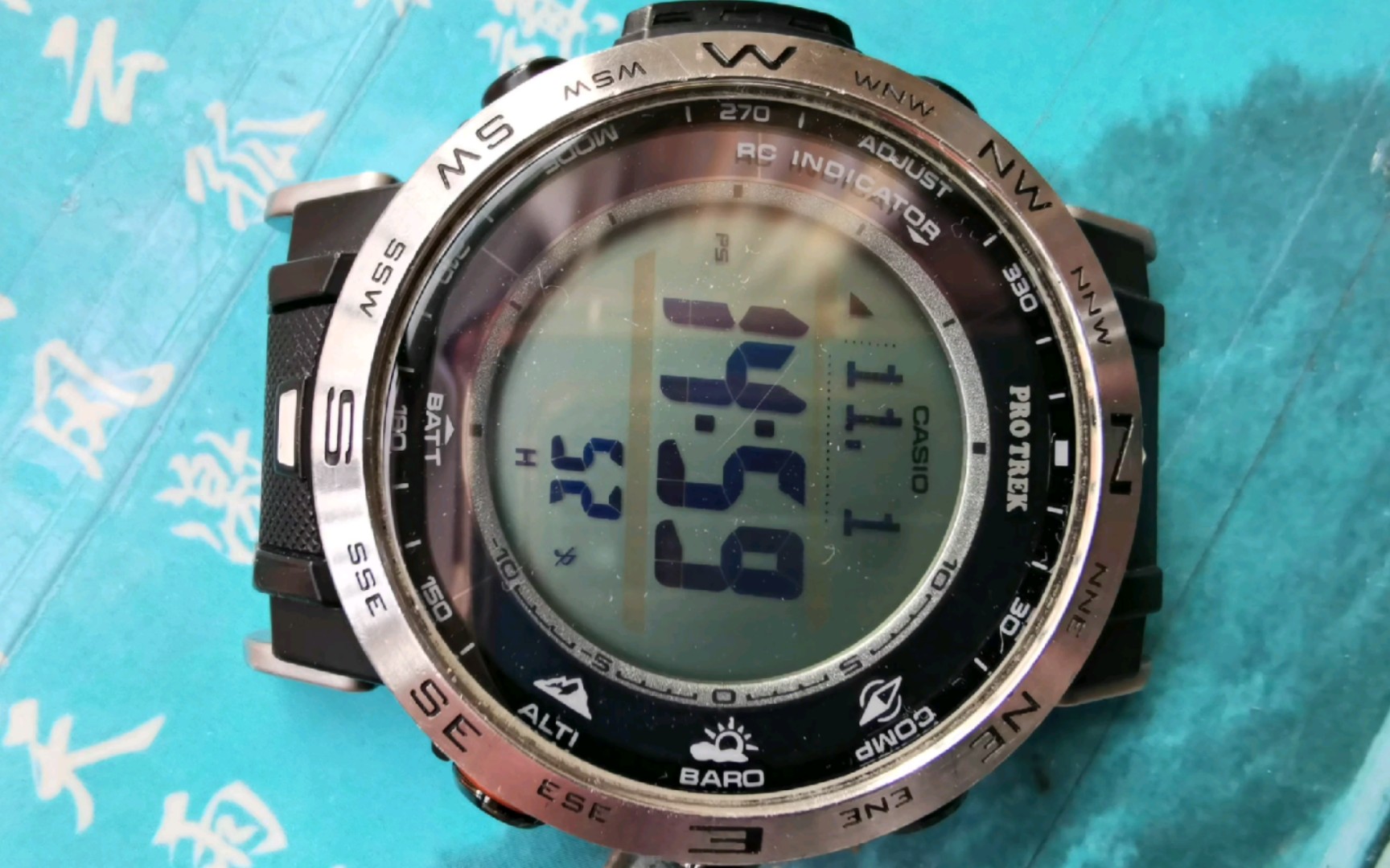 卡西欧CASIO Protrek PRW30数显电波手表拆下表带后表背主体哔哩哔哩bilibili