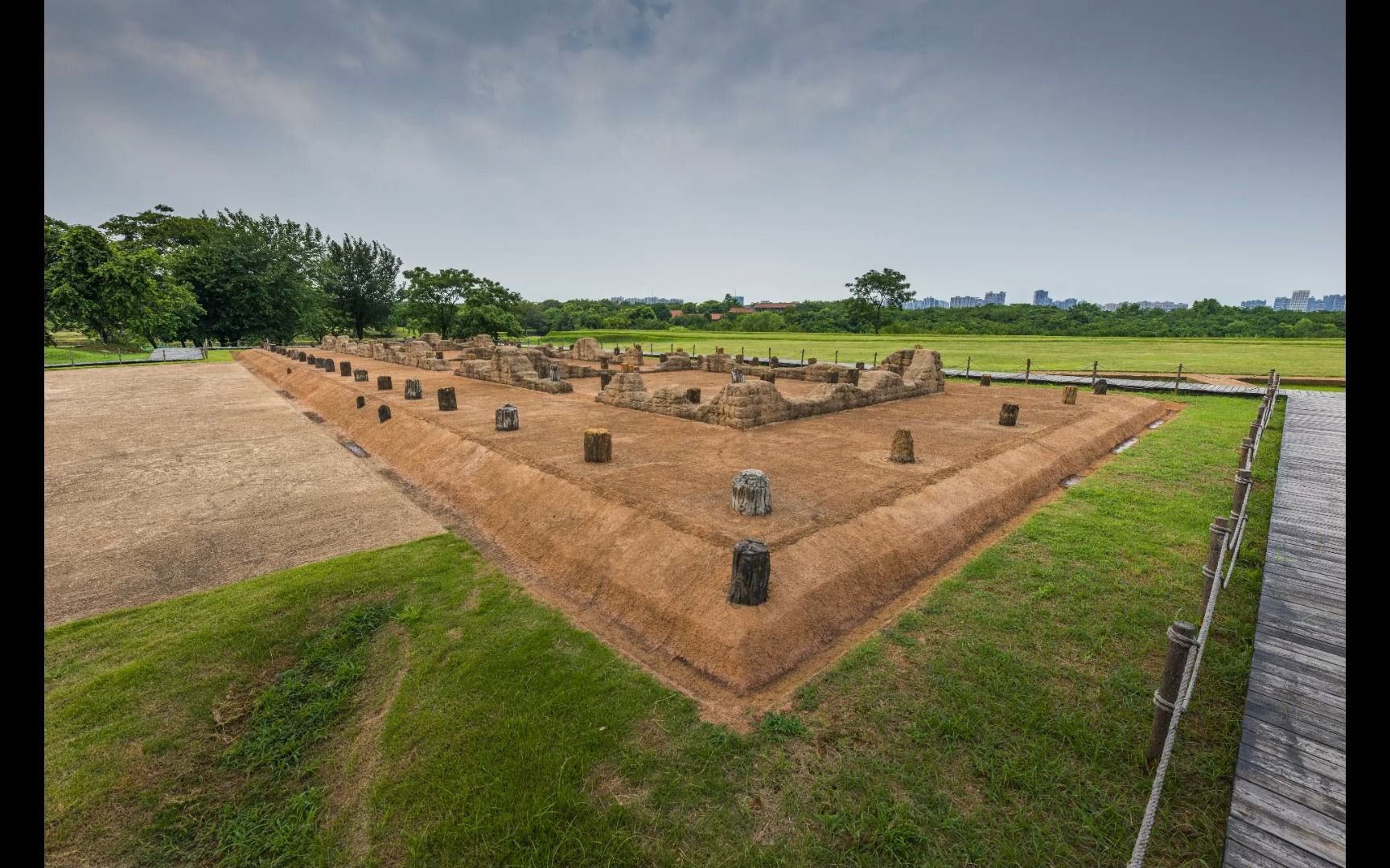 三千五百年前的商代古城,是武汉的城市之根.