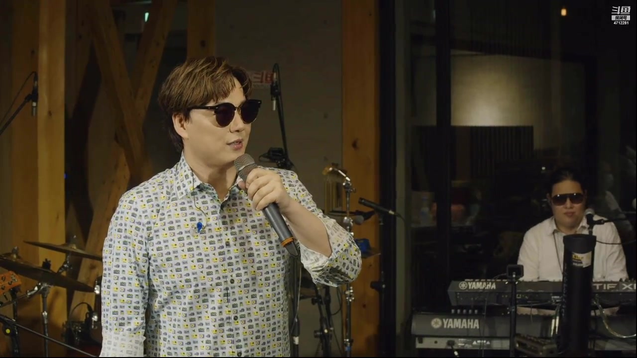 [2021-09-22 20-08-57][萧煌奇生日慈善演唱会][欢迎你们来到我的生日