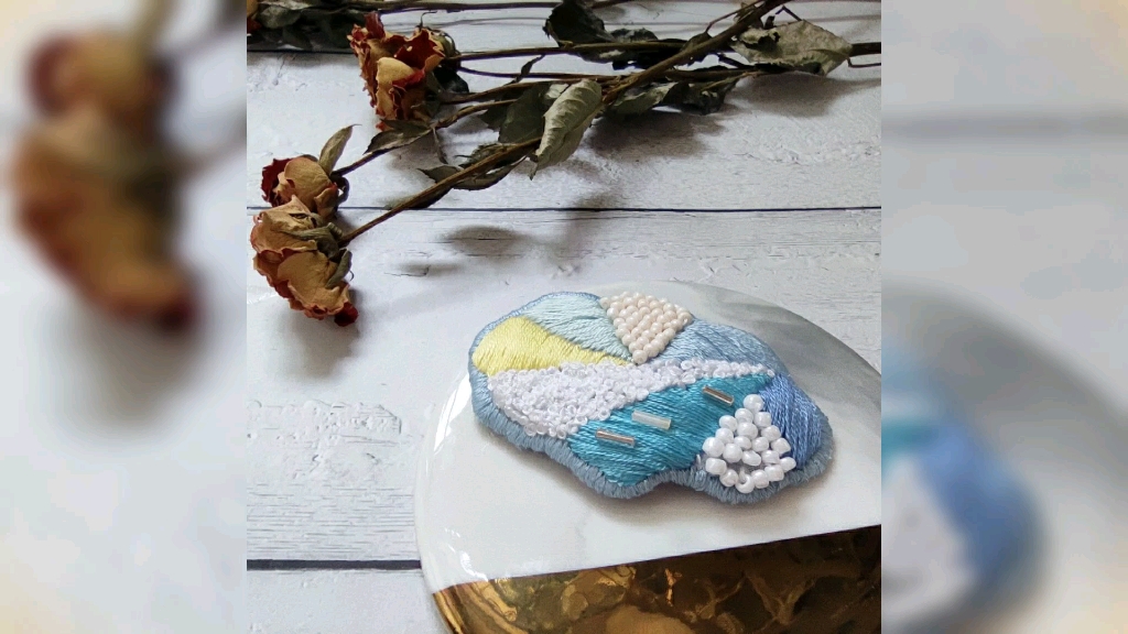 原创刺绣云朵发夹打卡