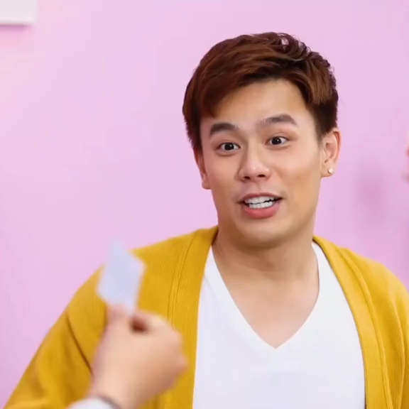 越南歌手 titi (hkt)