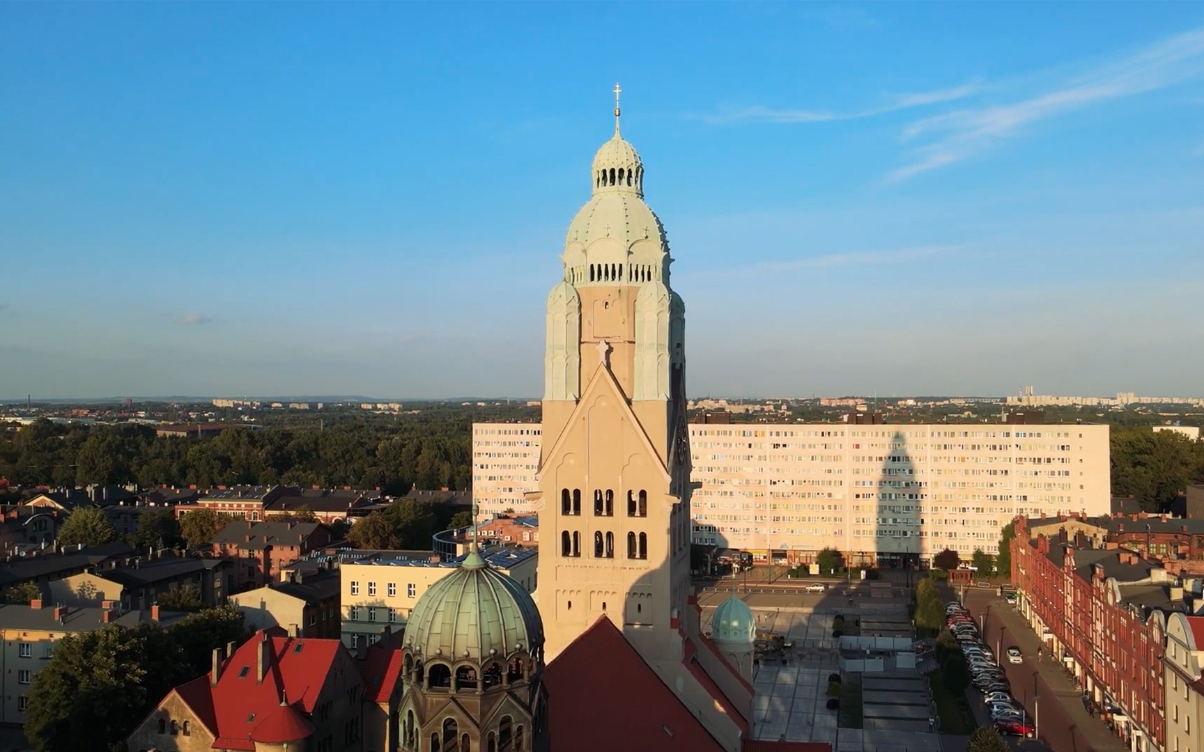 鲁达希隆斯卡是波兰西里西亚省的一座城市,矿业是该市重要的经济活动