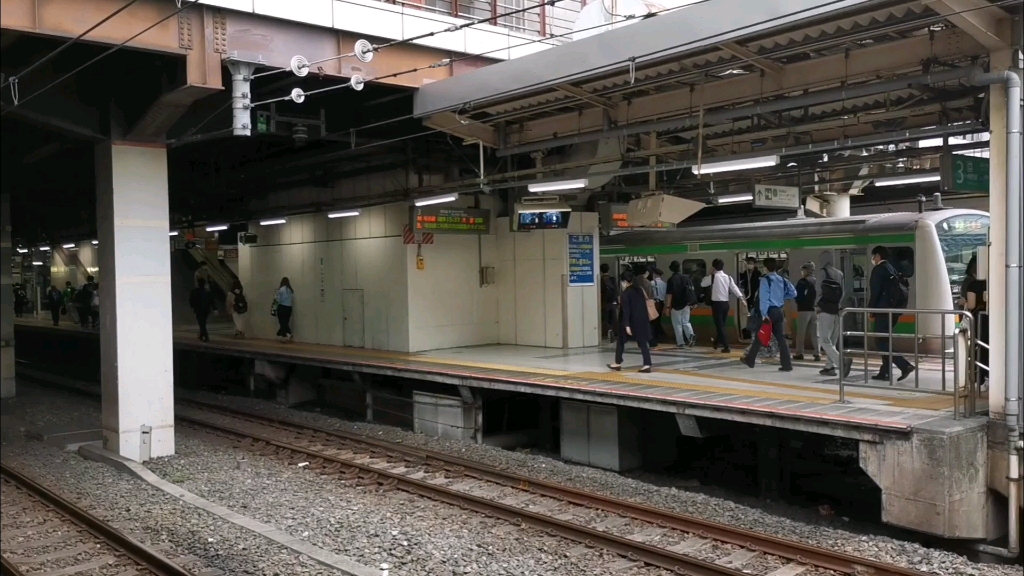 【隨拍】jr埼京線往武藏浦和列車離開新宿站