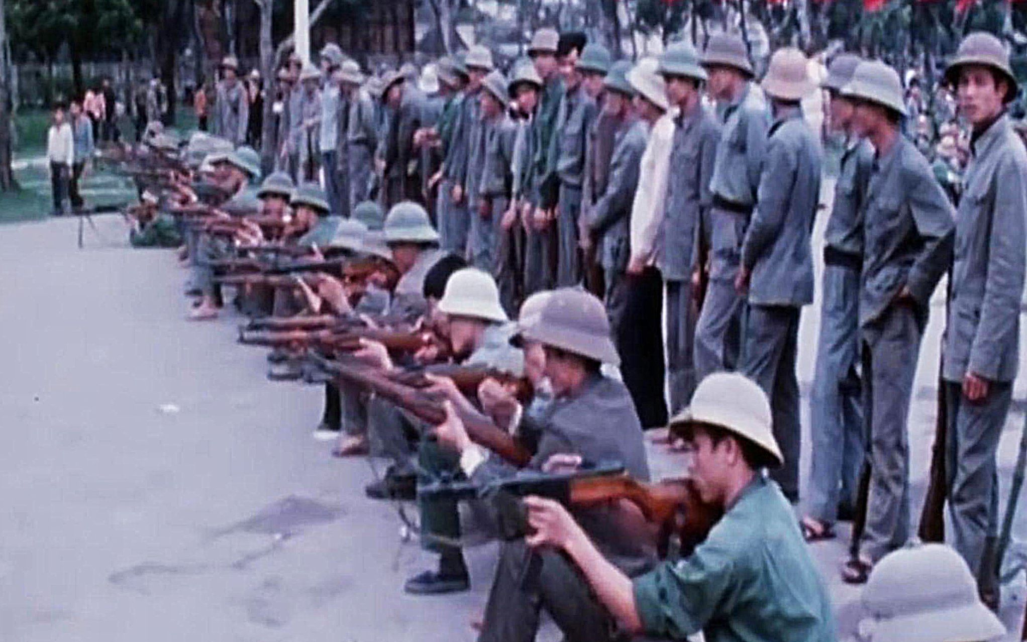 1979年对越自卫反击战:越南全民皆兵,我军万炮猛轰