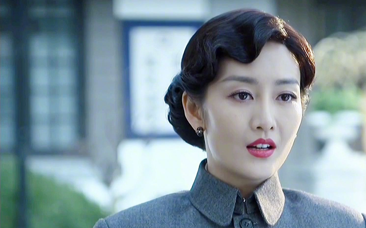 大姐明镜汪曼春两人之间的生死较量!明台明楼击毙汪曼春!