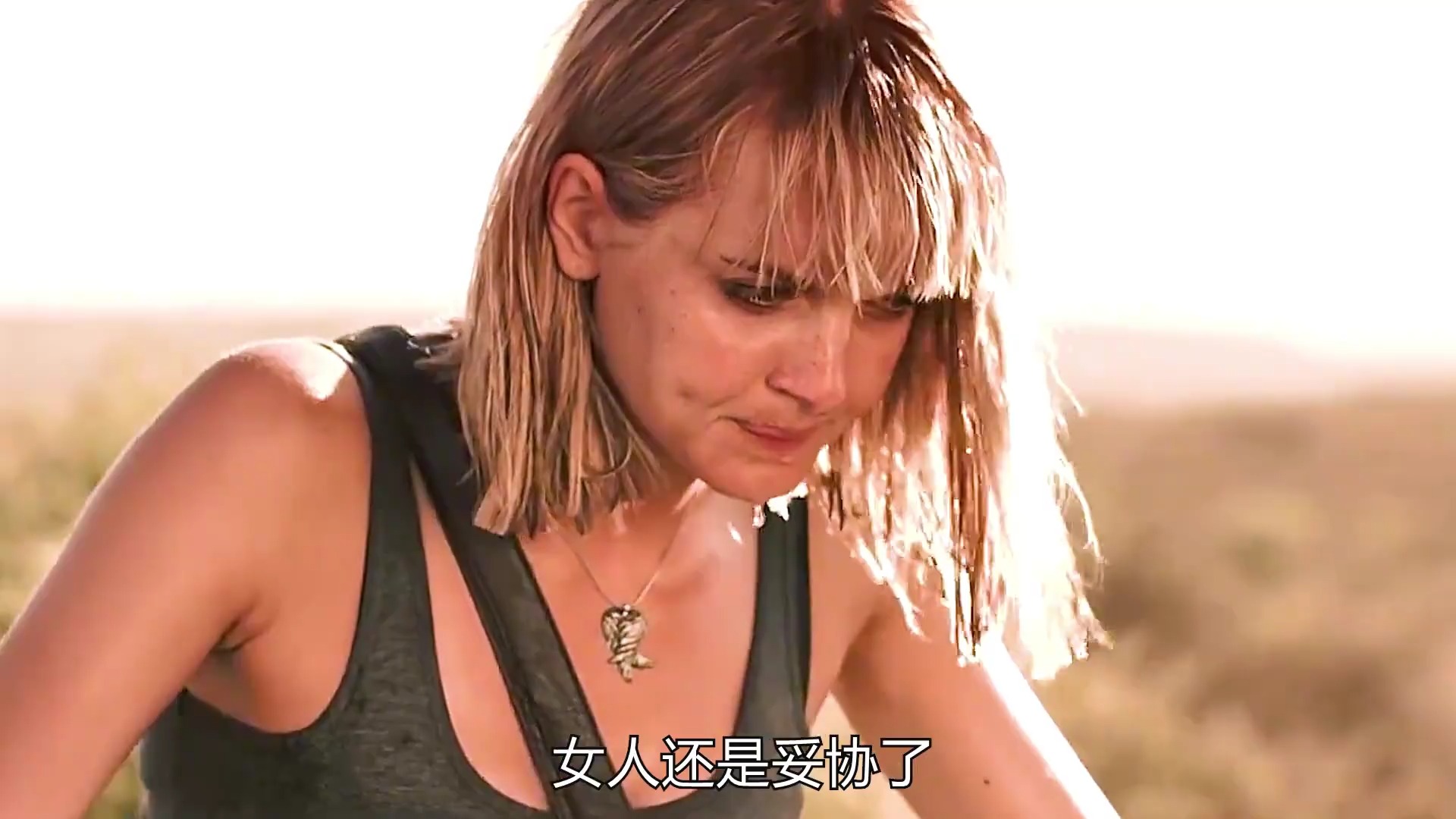 6名劫匪追杀一名美女,美女绝地反击团灭对方《猎杀艾玛》