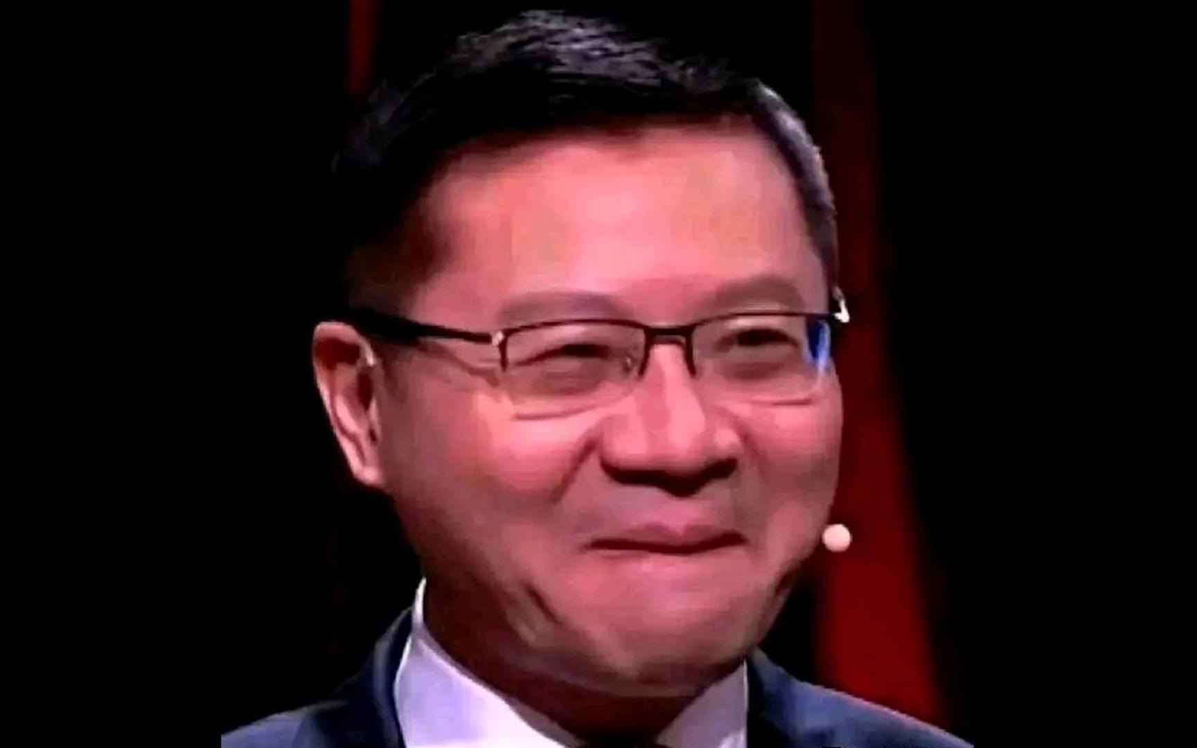 张维为老师被问到作为过来人如何获得瑞士永居,张老师曾表示:瑞士物价