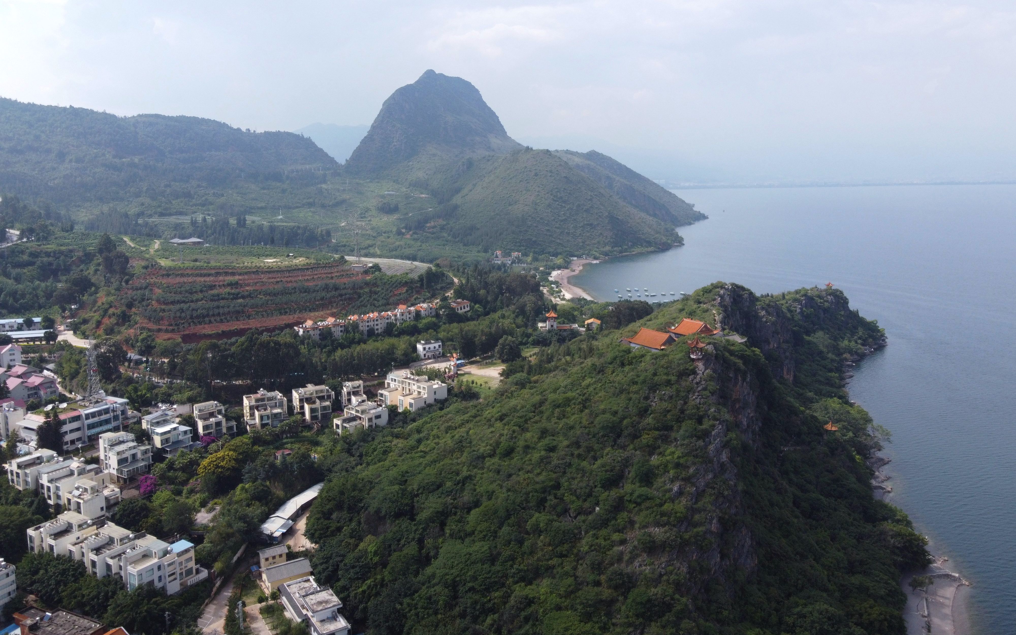 大疆mini拍摄云南省玉溪市澄江县抚仙湖禄充景区20210630