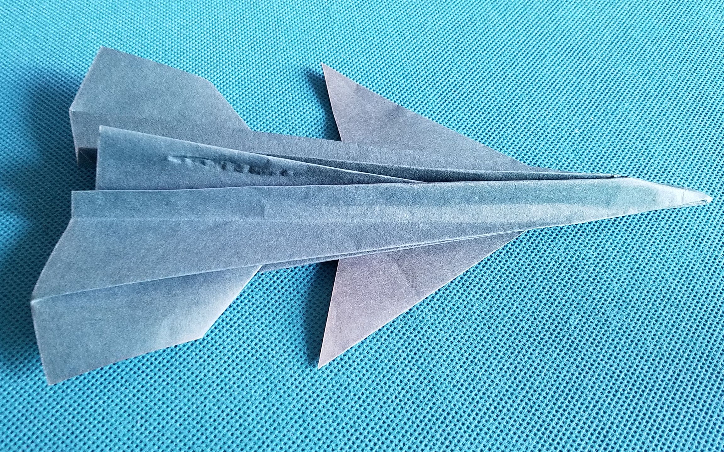 折纸王子 超级海上喷火战斗机3-1折纸飞机视频教程 讲解详细 形象逼真_哔哩哔哩_bilibili