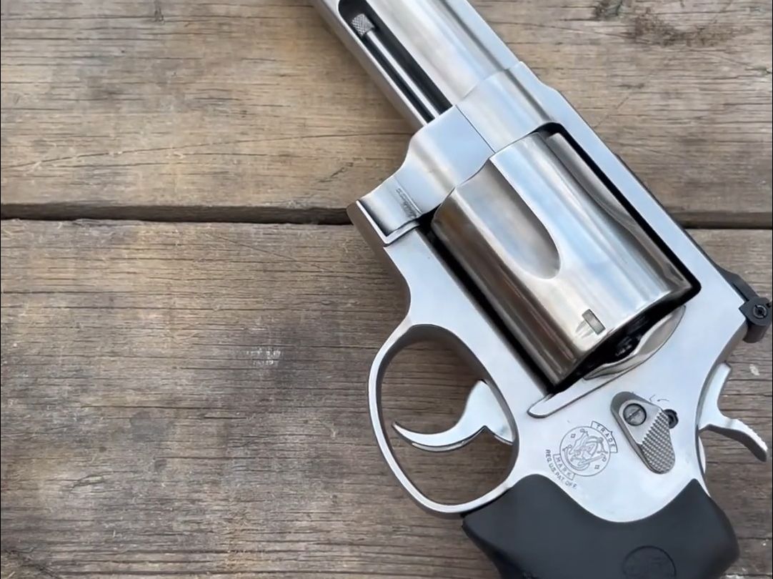 【减速带】史密斯-威森-500