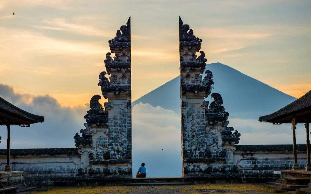 [图]【纪录片】世界上最美丽的地方：巴厘岛 Living Landscapes Earthscapes Bali