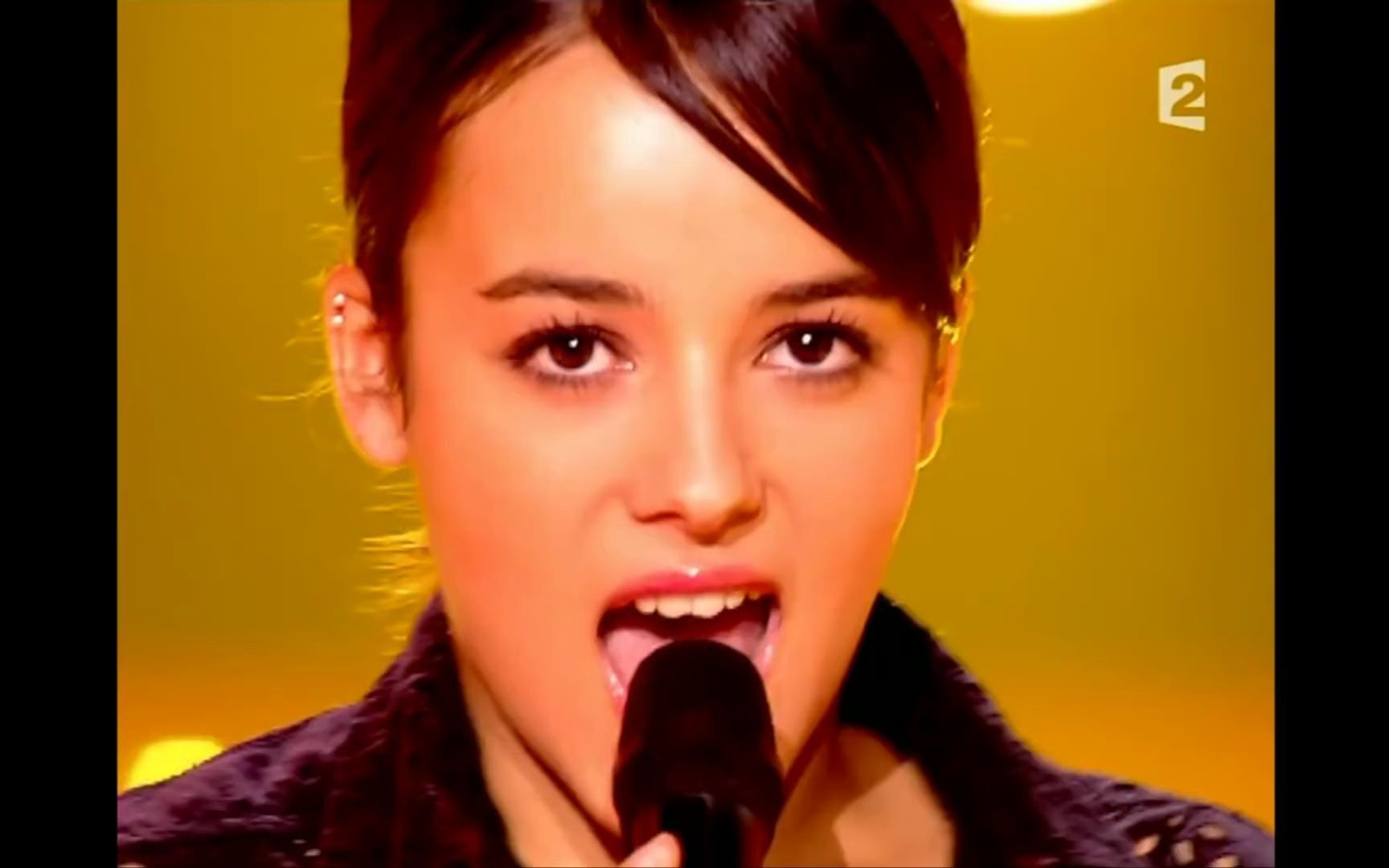 [图]Alizée - La Isla Bonita