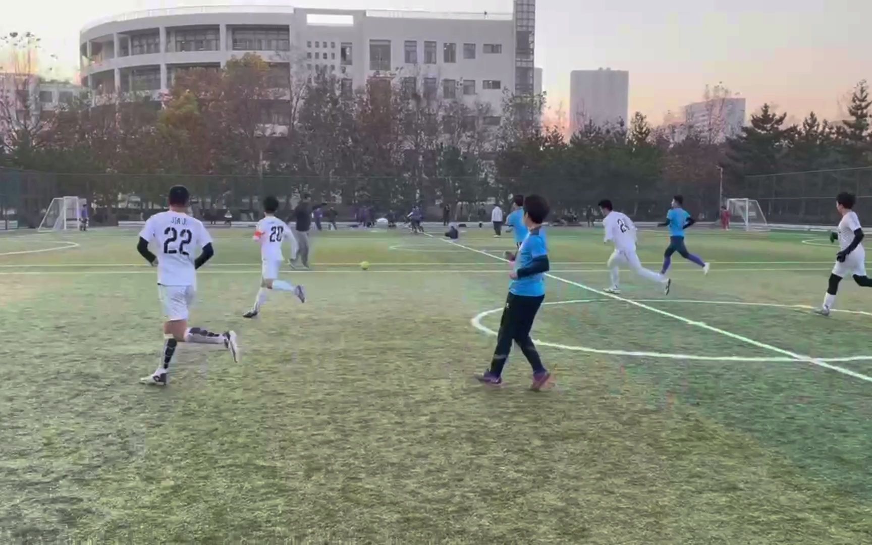 后知后觉,首轮惜败——2022山东大学(威海)“山大杯”五人制足球联赛小组赛第一轮商学院12研究生联队哔哩哔哩bilibili