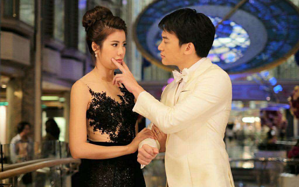 泰国明星bie&esther向粉丝推荐泰版命中注定我爱你