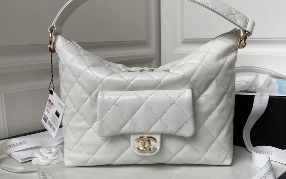 分享一下高仿香奈儿包包chane1771523b新款嬉皮hobo as434793小