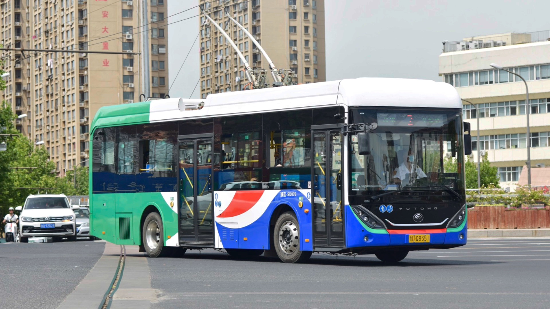 青岛公交2路宇通zk5105c运行实录(鲁ur0999)