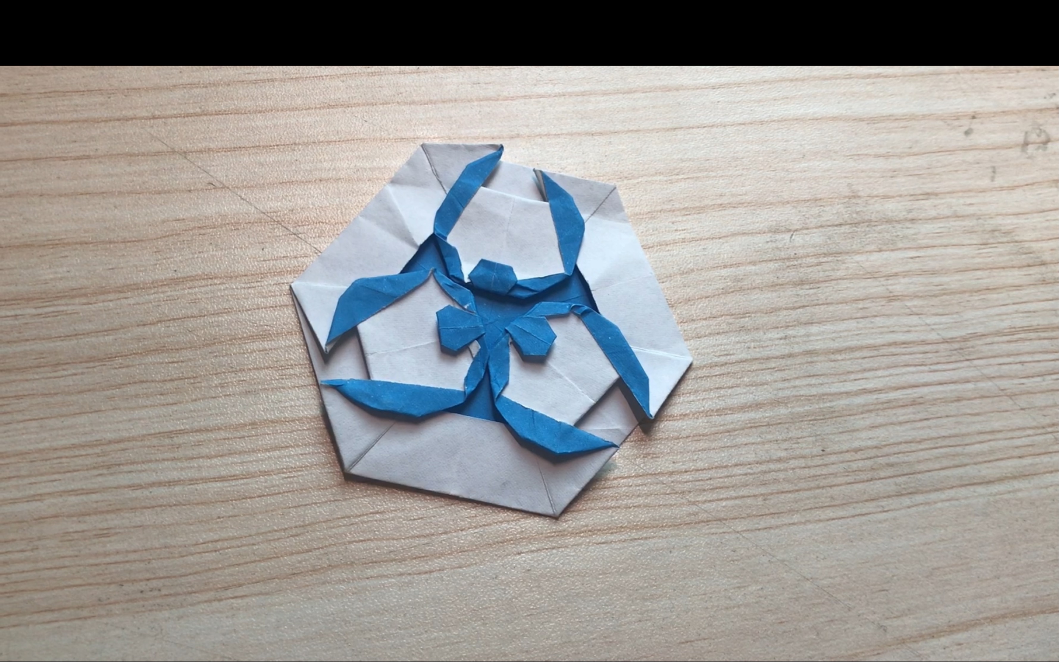 见到这个标志快点逃,不然就没命了!(折纸辐射标志