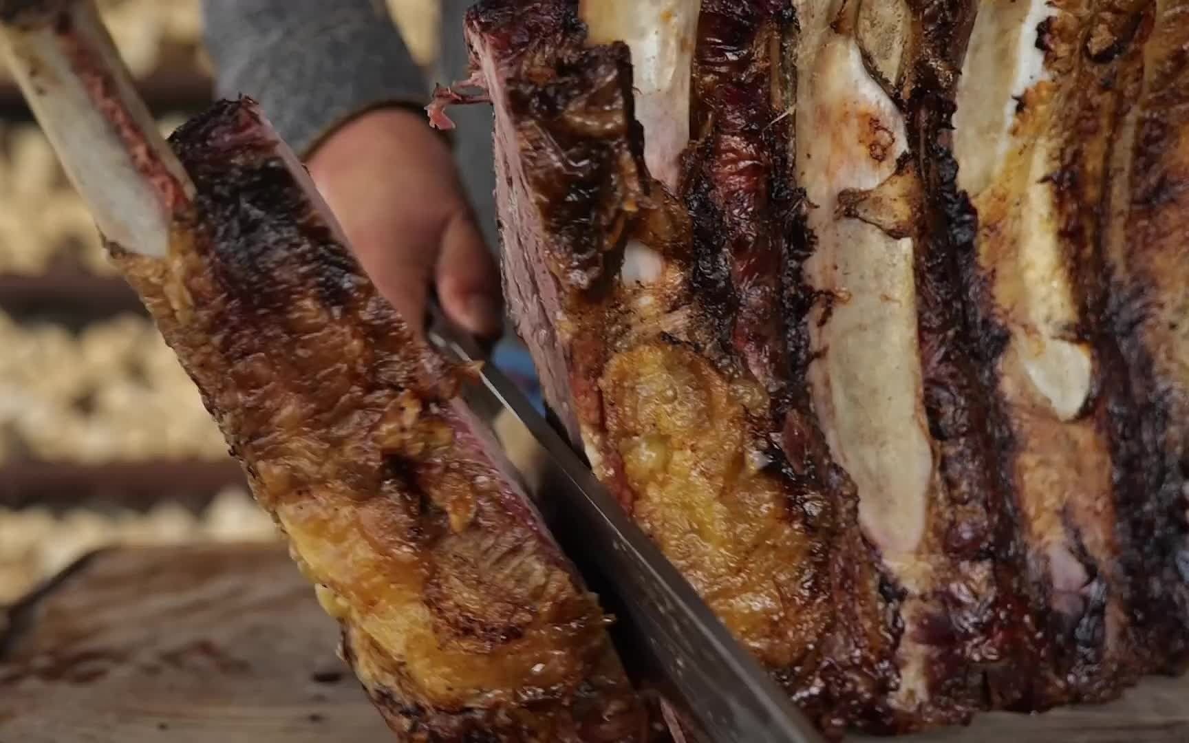 烤整个牛肋排778