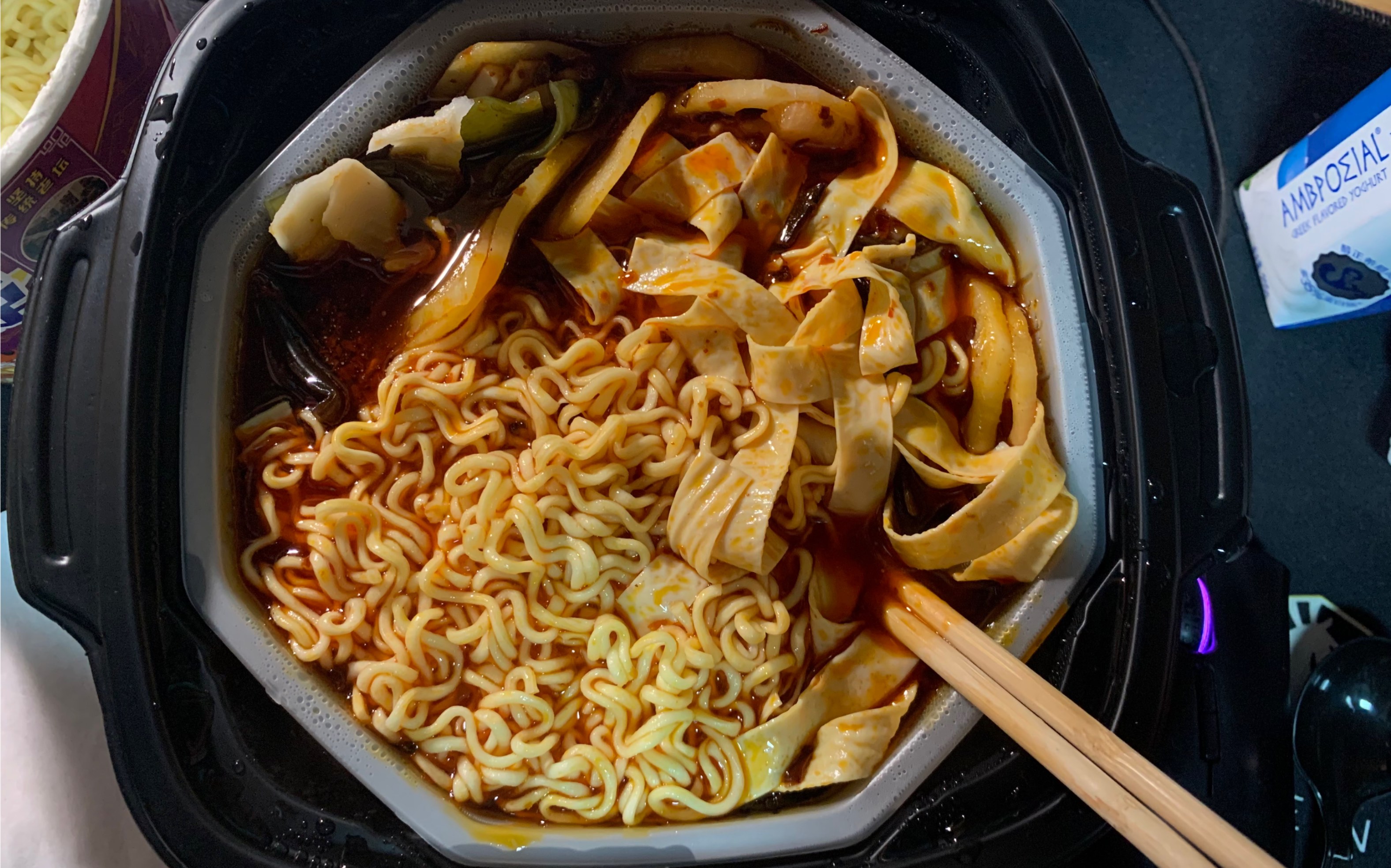 单方面宣布海底捞泡面疫情最佳