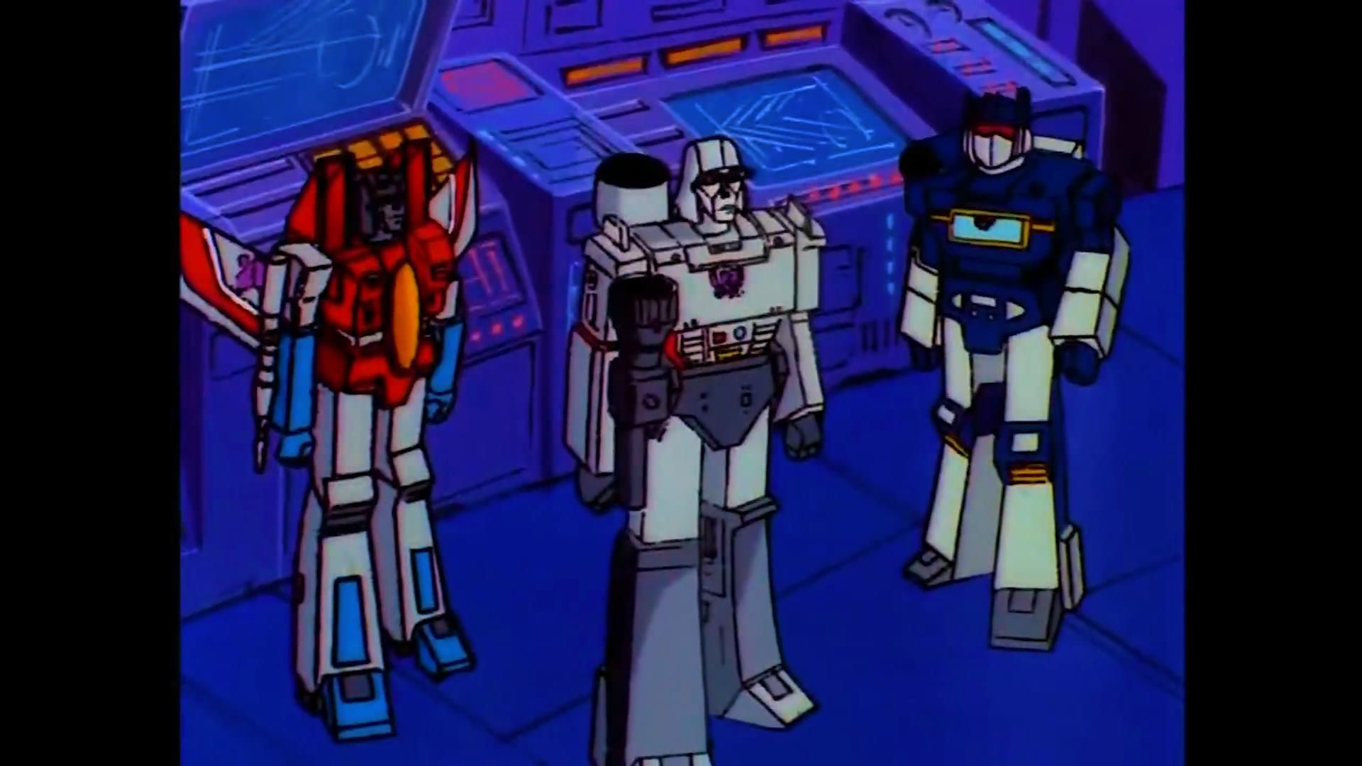 声波左小腿边的白色是什么,后背的白色是什么?