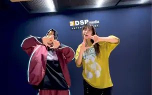 Download Video: 终于！Doeun x Badalee 《YOUNGPOSSE-XXL》 Challenge！！