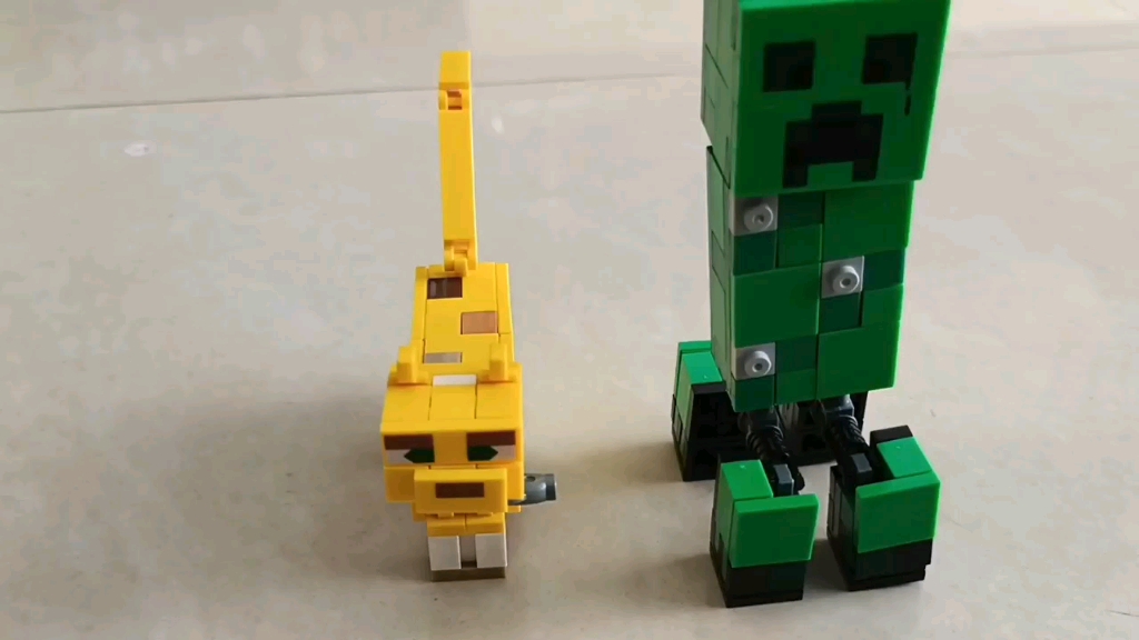 乐高我的世界系列21156苦力怕和豹猫