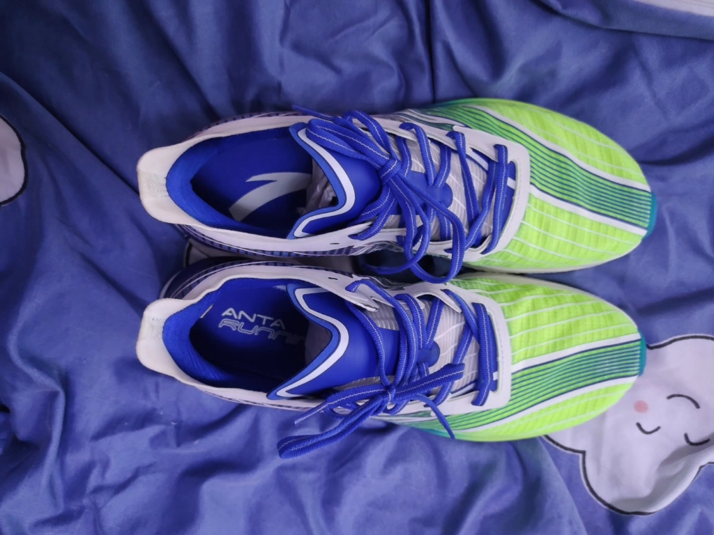 安踏c202gt 43码 0公里 想要的加企鹅