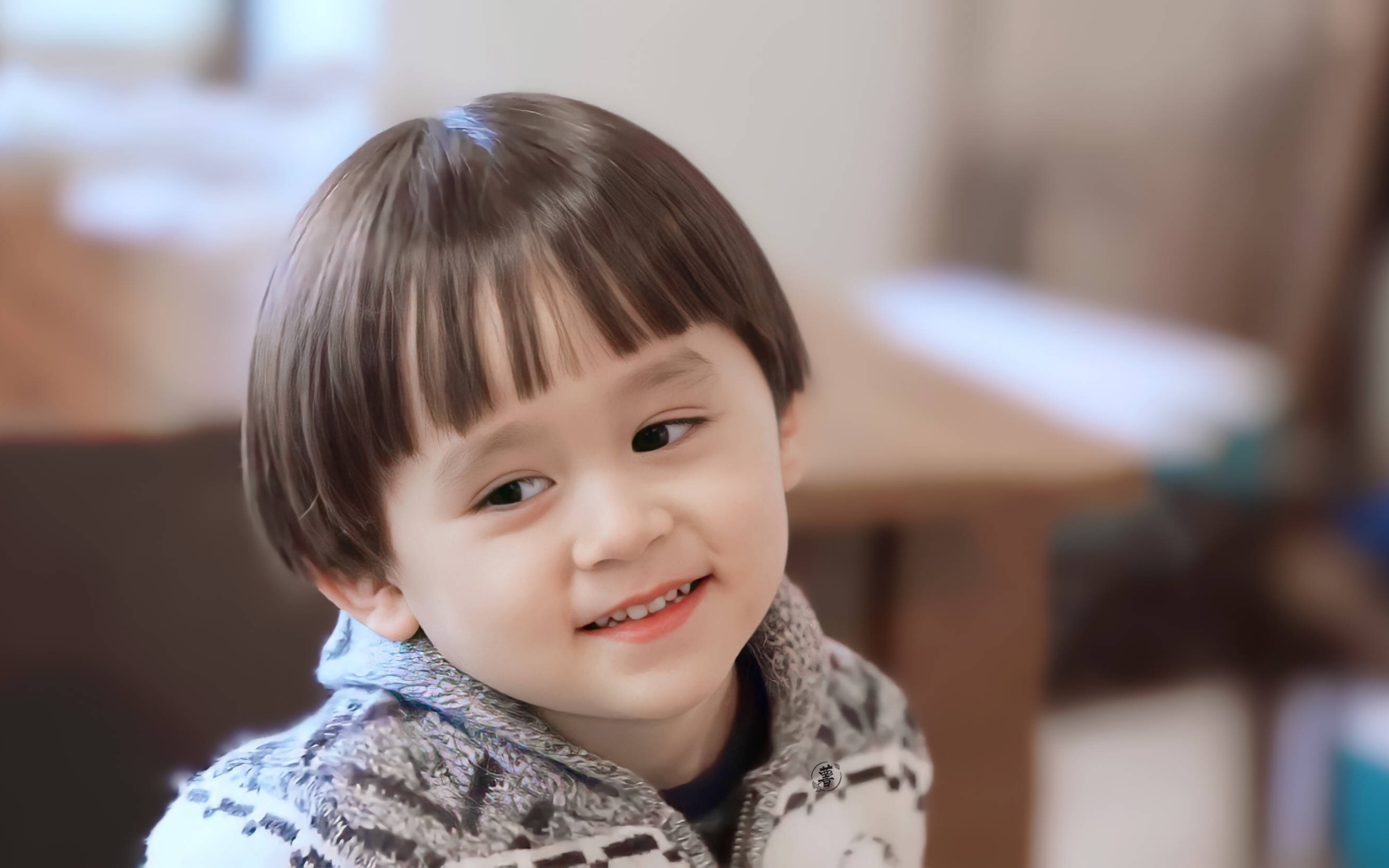 sam:不准偷看哦 本特利:好的 sam:你是不是偷看了? 本:是的