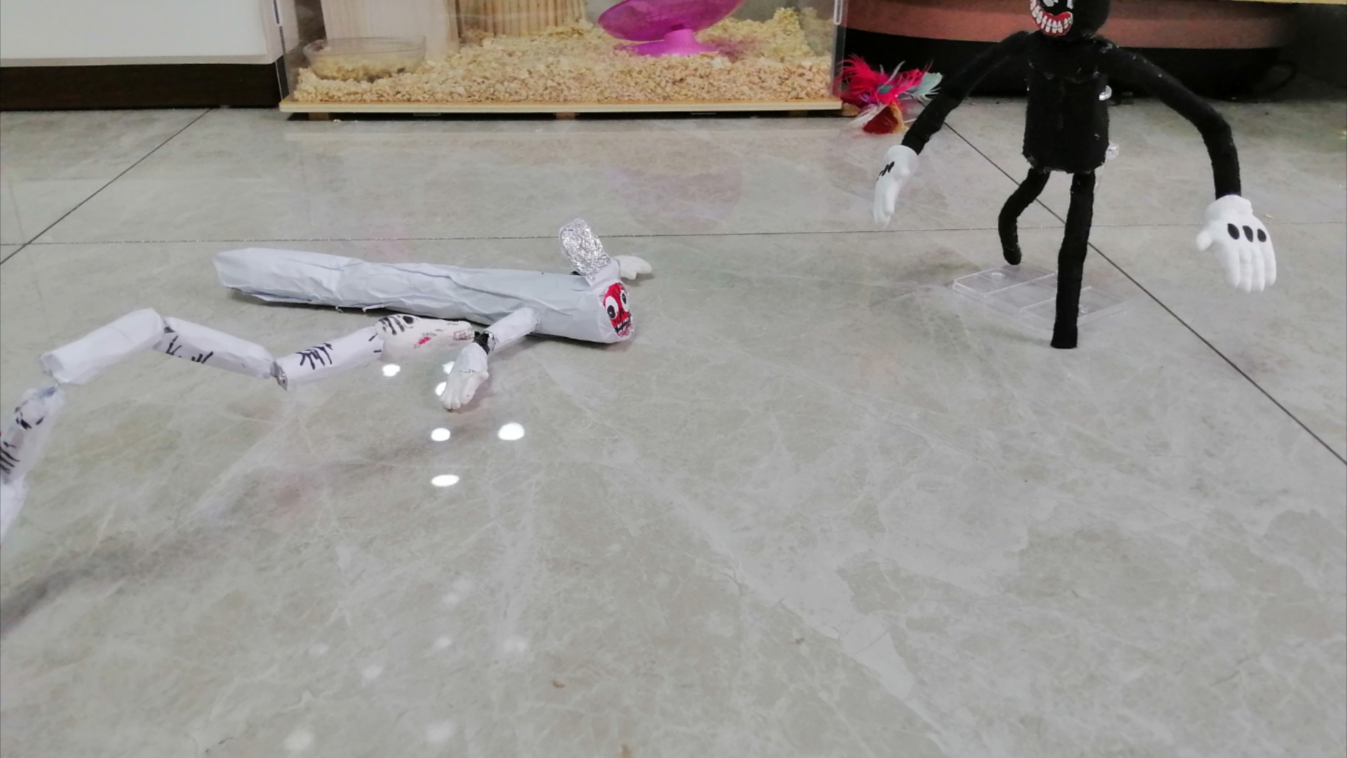 长马vs桥梁蠕虫vs卡通猫