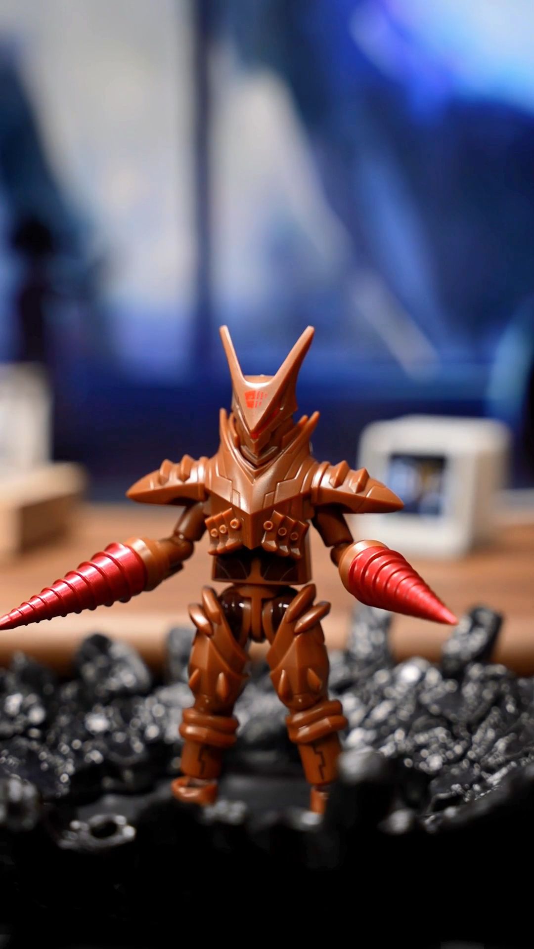 小兵机器人布鲁可奥特曼军团机械人来咯