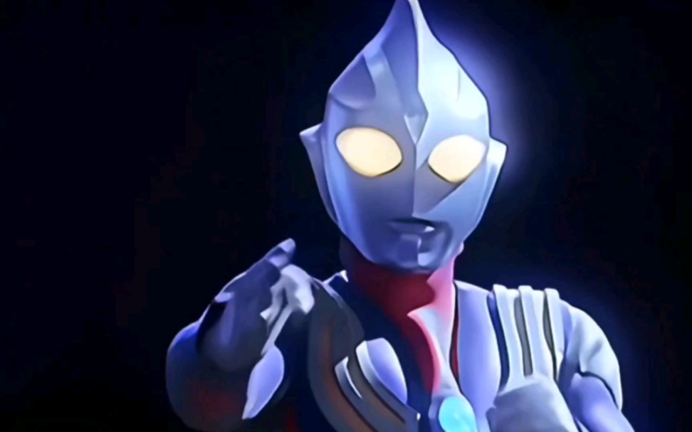 tiga!堡特曼!有人看社恐挑战,公园广场舞大妈面前变迪迦的吗?