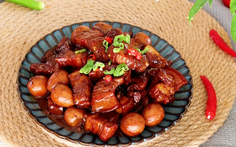 鹌鹑蛋烧肉 | 超解馋的五花肉做法