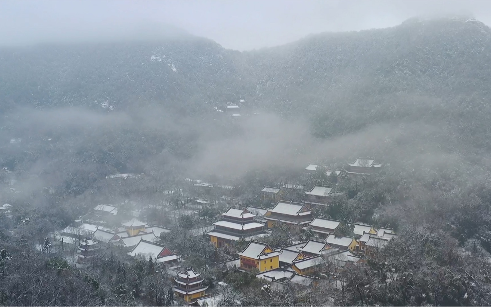 杭州灵隐古刹雪景|万籁此都寂,但余钟磬音哔哩哔哩bilibili