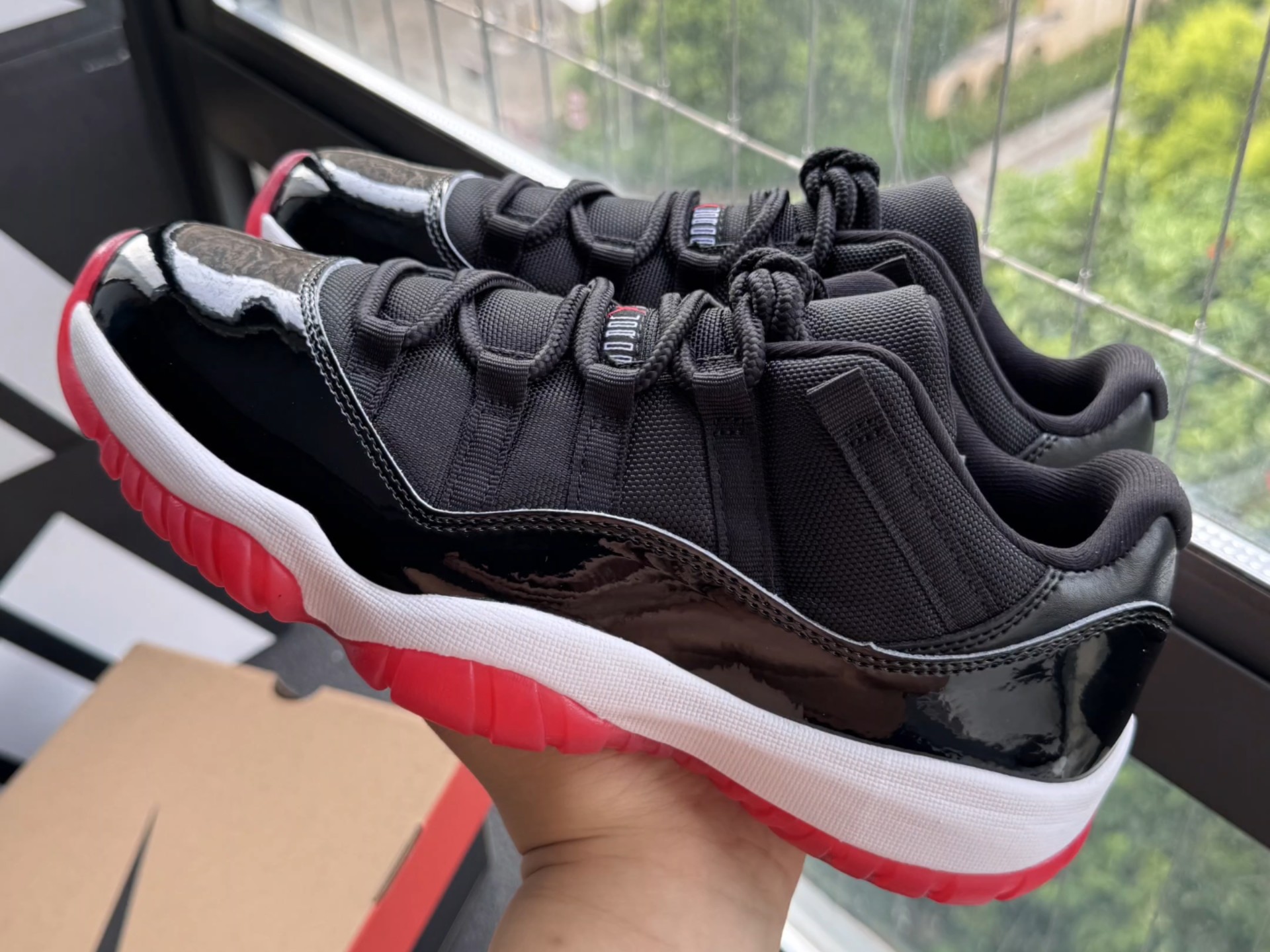 air jordan aj11 low低帮 新黑红