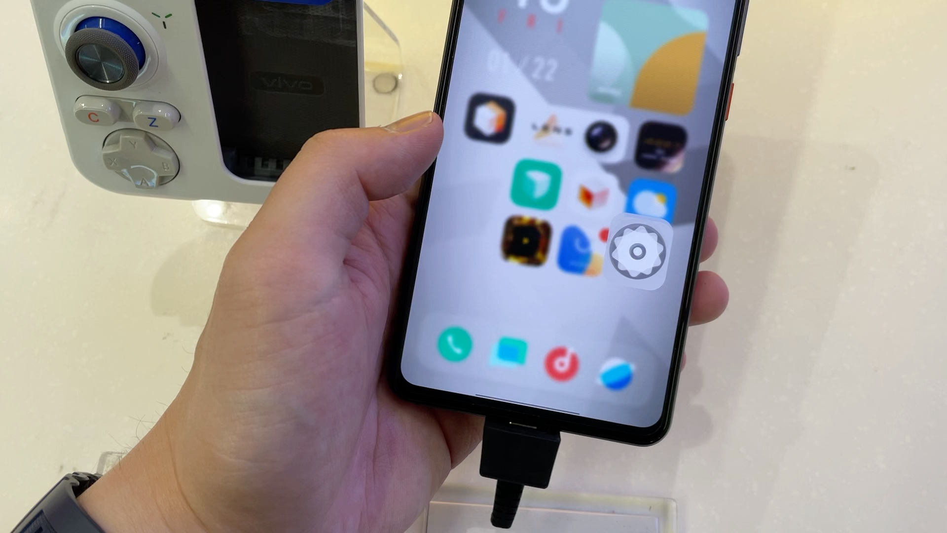 活动作品小刘上手iqoo7游戏水桶