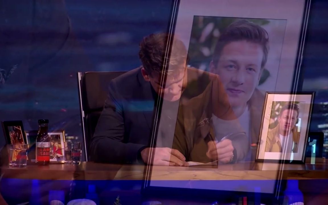 戈登拉姆齐真诚地向杰米奥利弗道歉