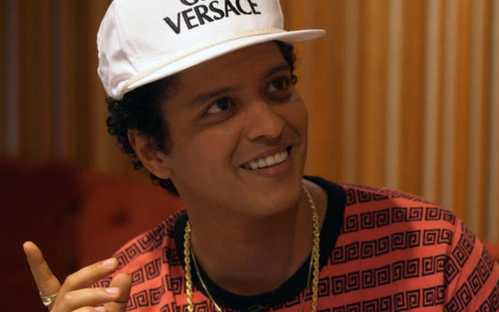 火星哥访谈brunomars在cbs访谈节目60minutes的彩蛋片段