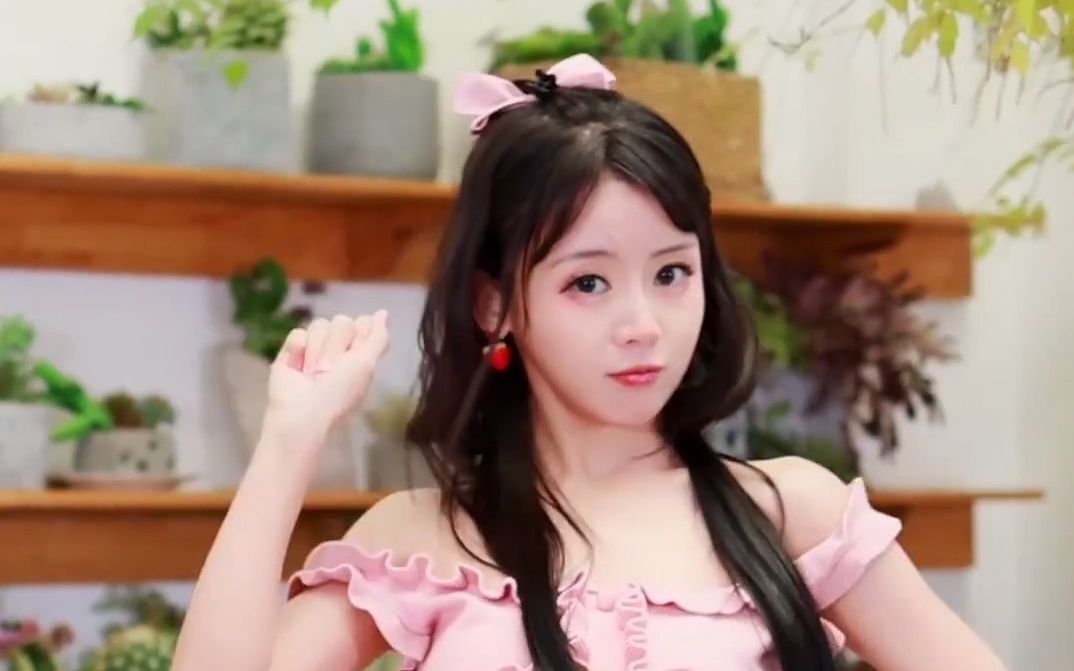 香菜猫饼~tell me tell me