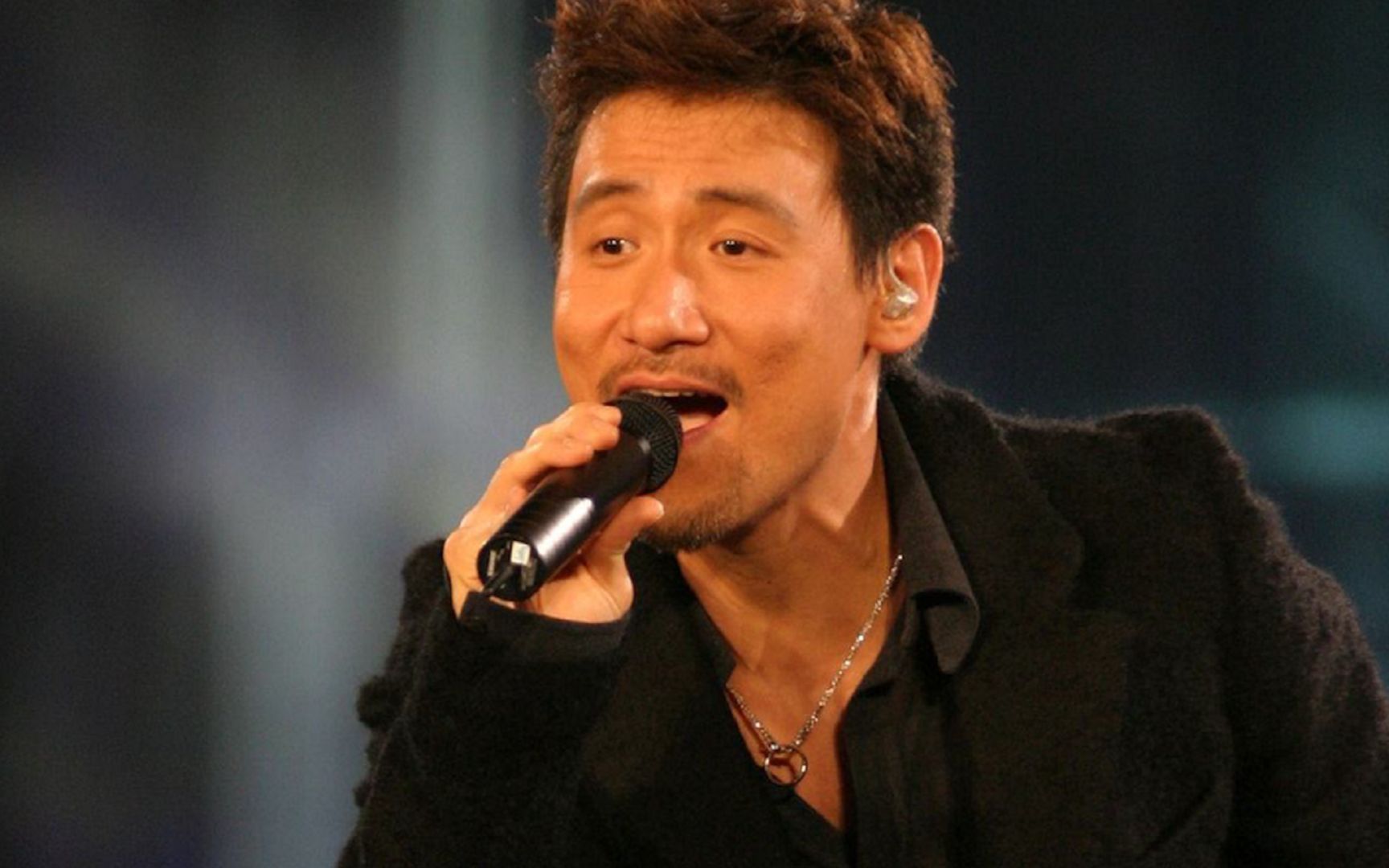 张学友演唱会爆满,8排26座却永不售卖?