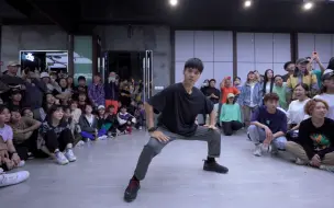 Descargar video: 【Sean Lew】Down bad Choreography by Sean Lew featuring sinostage Amy