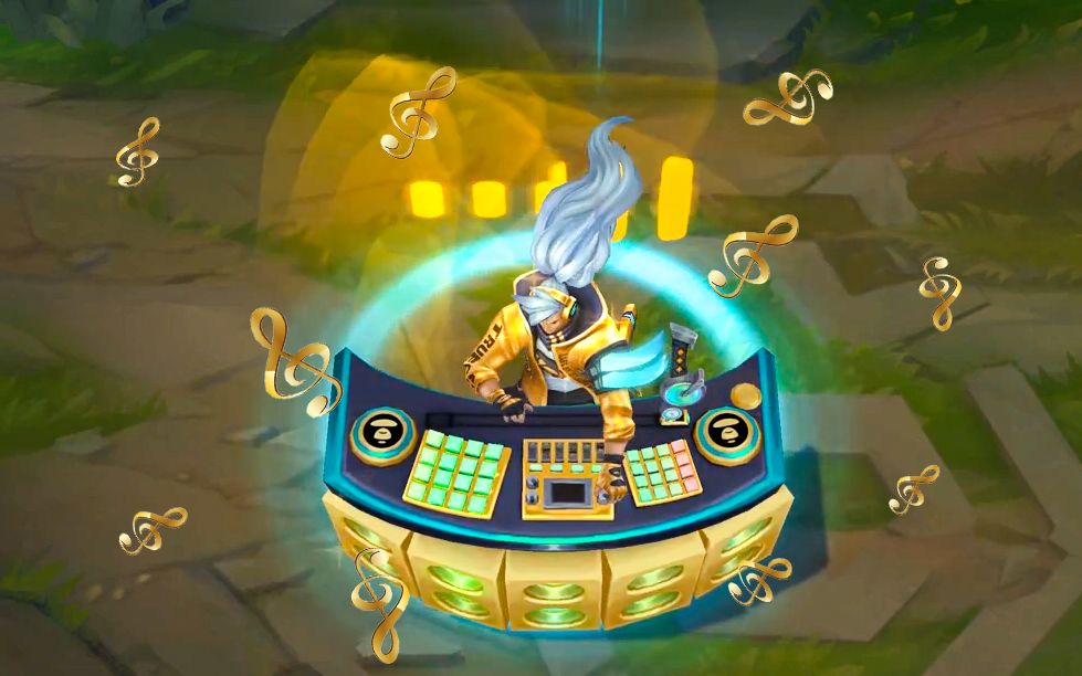 打碟dj亚索至臻皮肤上线,这个皮肤设计师一定夜店常客,你要去和亚索喝