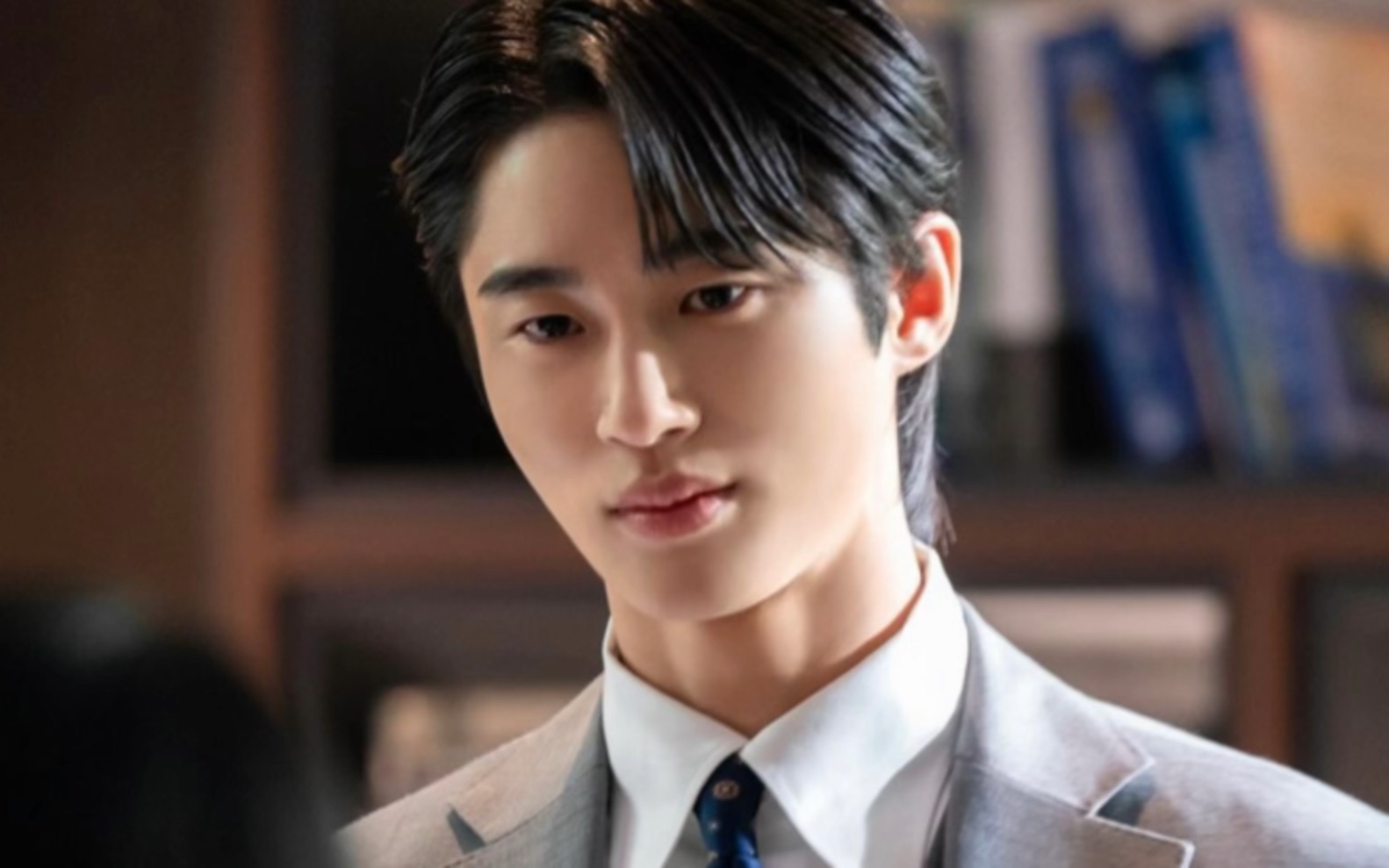 边佑锡|桌面清理大师-柳代表