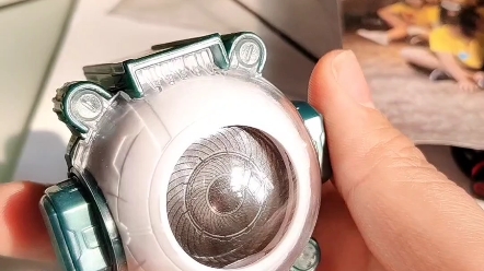 石森章太郎眼魂和赛迦罗布水晶