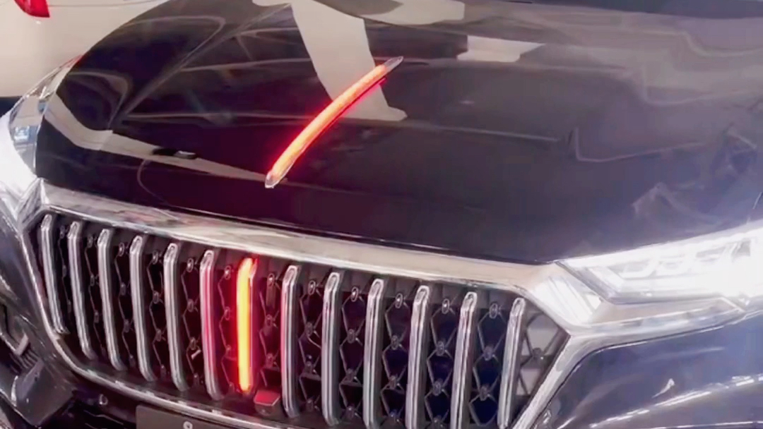 红旗hs5流光灯展示效果!