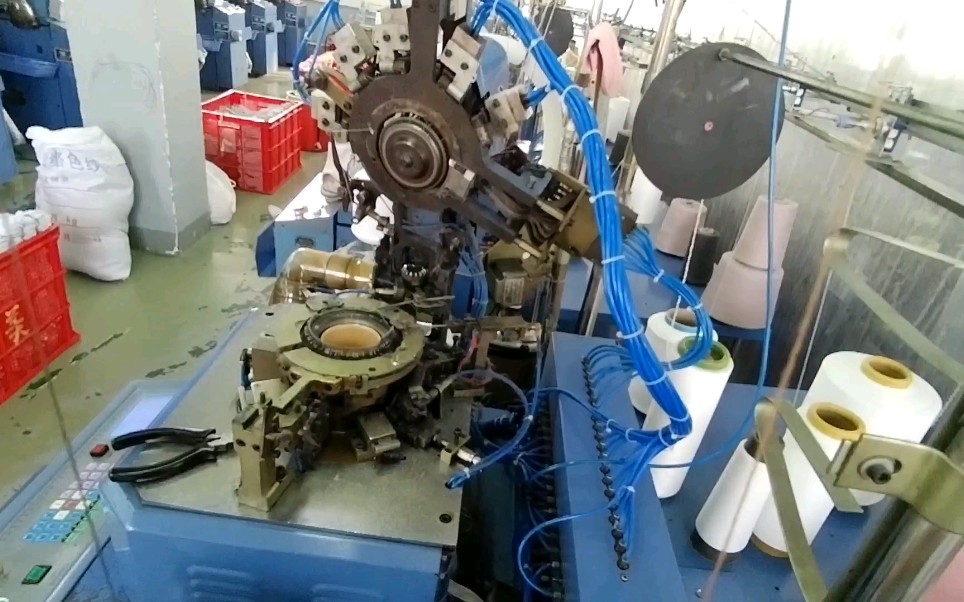 袜机维修,做到袜跟时打低脚针,怎样维修