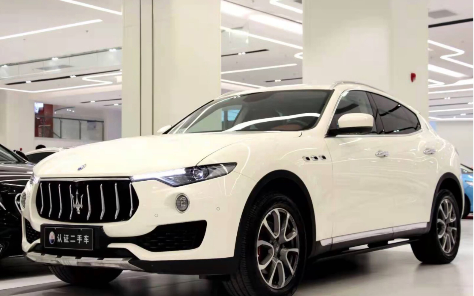 这辆玛莎虽然是辆二手车,但还是死贵死贵的