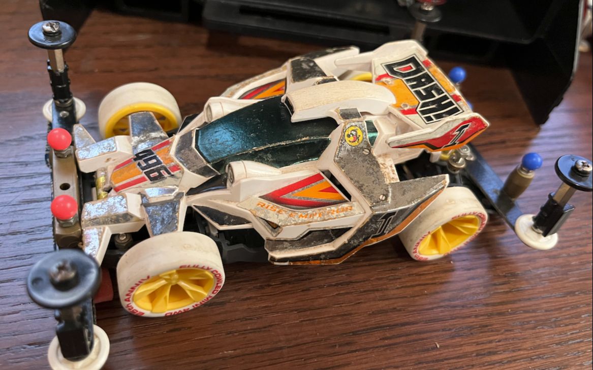 天皇巨星单锚尾迷你四驱车