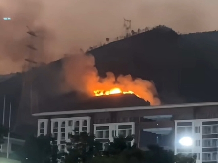 广东肇庆航空职业学院附近发生山火哔哩哔哩bilibili