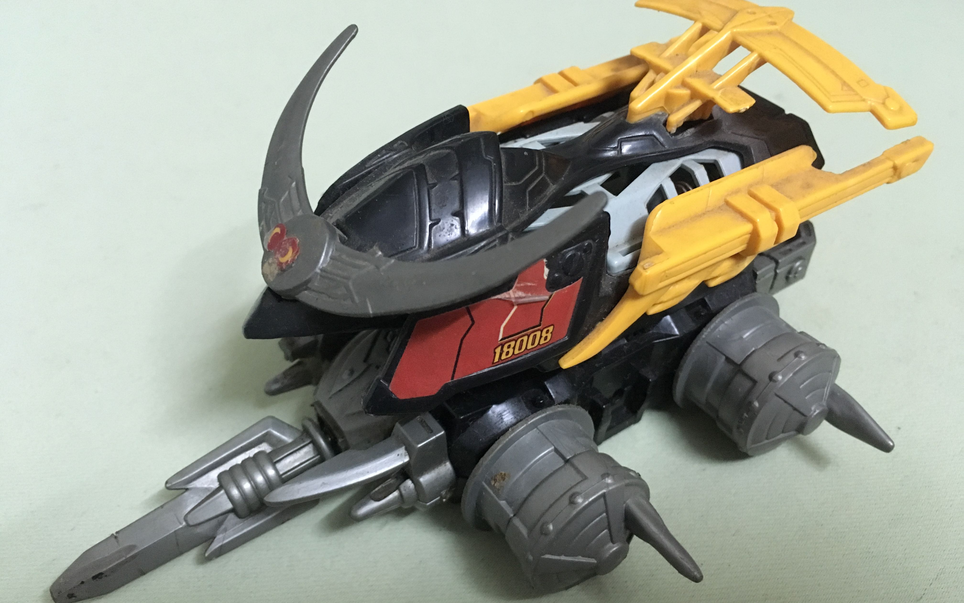 激斗战车十六年前的玩具